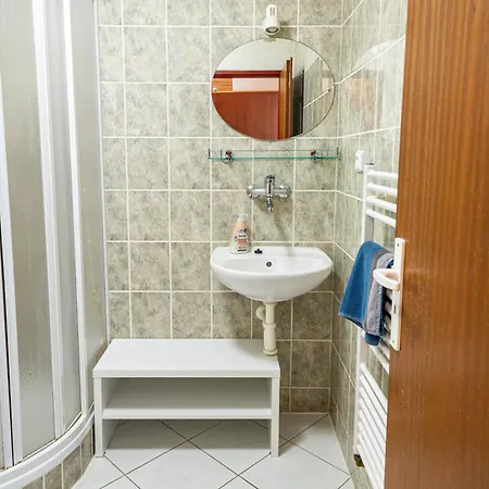 Penzion Karlov Guest house