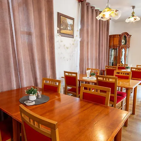 Penzion Karlov Guest house *
